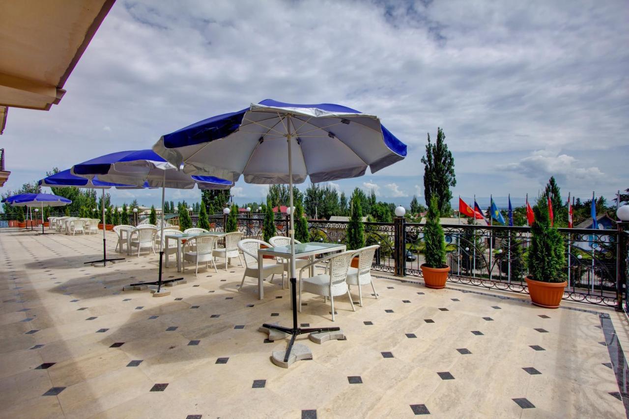 Karagat Hotel Karakol Exterior foto